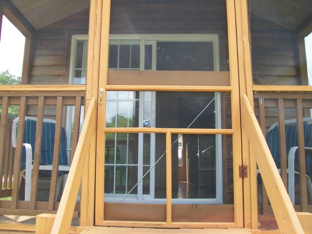 Plymouth Rock Camping Resort Rustic Cabin Elkhart Lake ภายนอก รูปภาพ